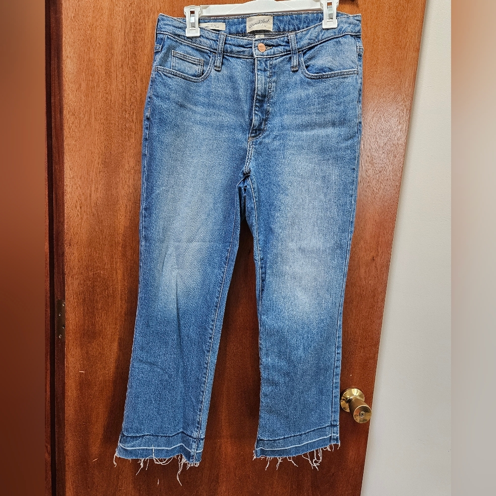 Universal Threads Light Blue Ankle Jeans